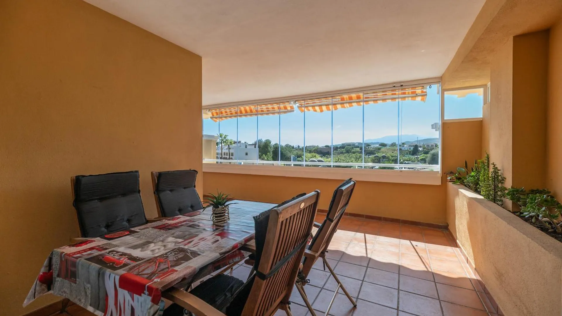 Aguamarina Gamonal Apartment Marbella